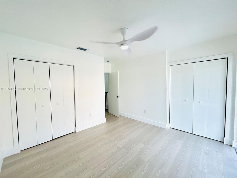 Active With Contract: $369,000 (2 beds, 2 baths, 1015 Square Feet)