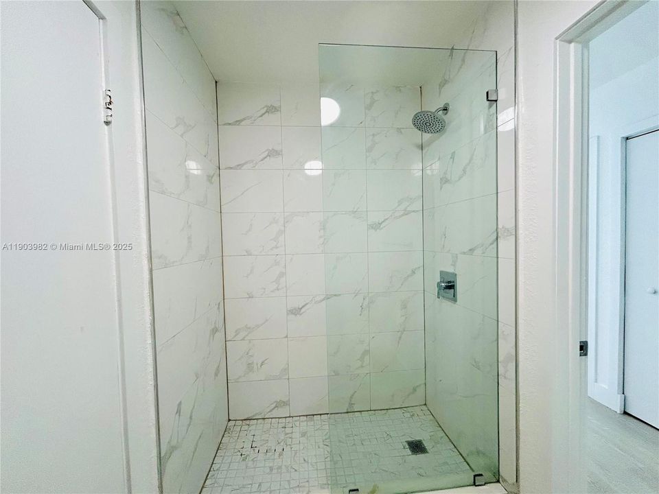 Active With Contract: $369,000 (2 beds, 2 baths, 1015 Square Feet)