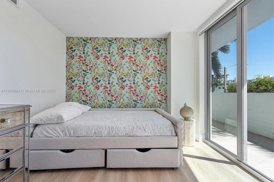 На продажу: $818,000 (2 спален, 2 ванн, 1368 Квадратных фут)