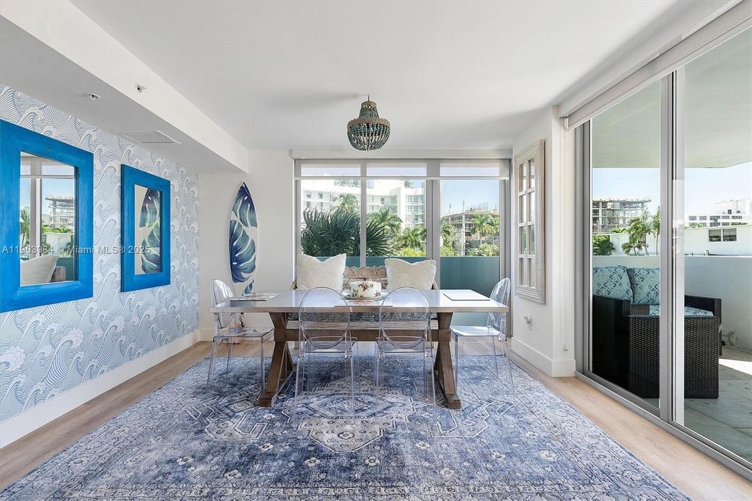 На продажу: $818,000 (2 спален, 2 ванн, 1368 Квадратных фут)