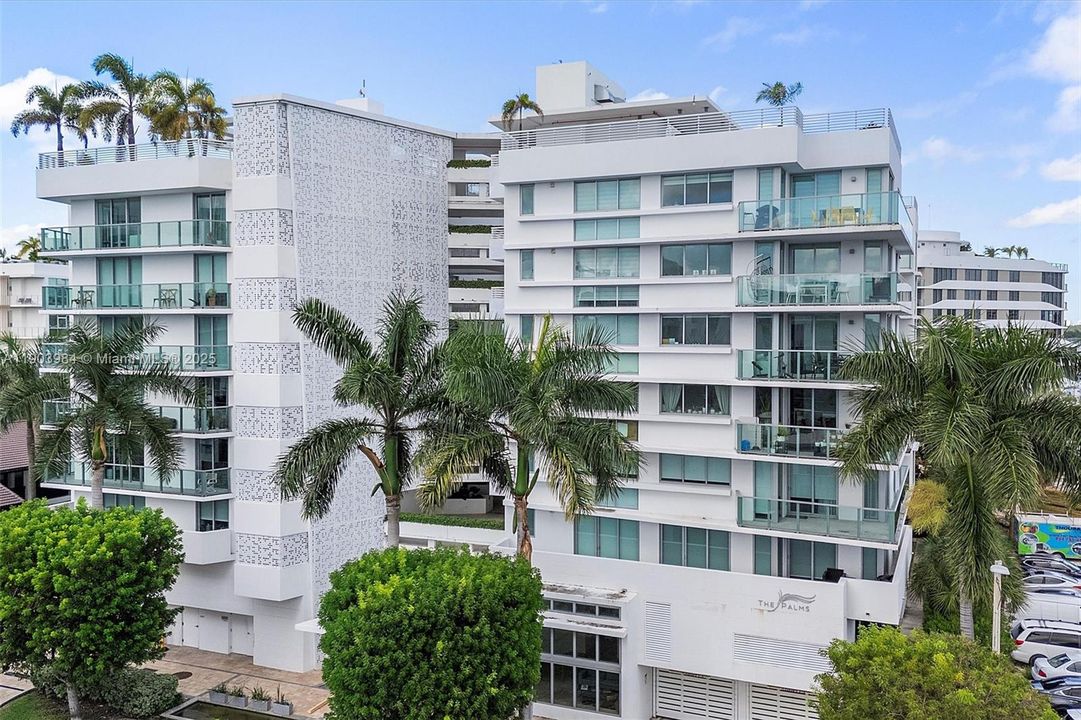 На продажу: $818,000 (2 спален, 2 ванн, 1368 Квадратных фут)