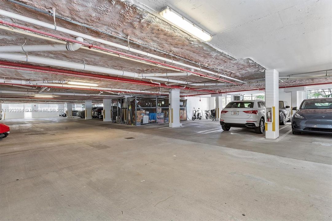 На продажу: $818,000 (2 спален, 2 ванн, 1368 Квадратных фут)