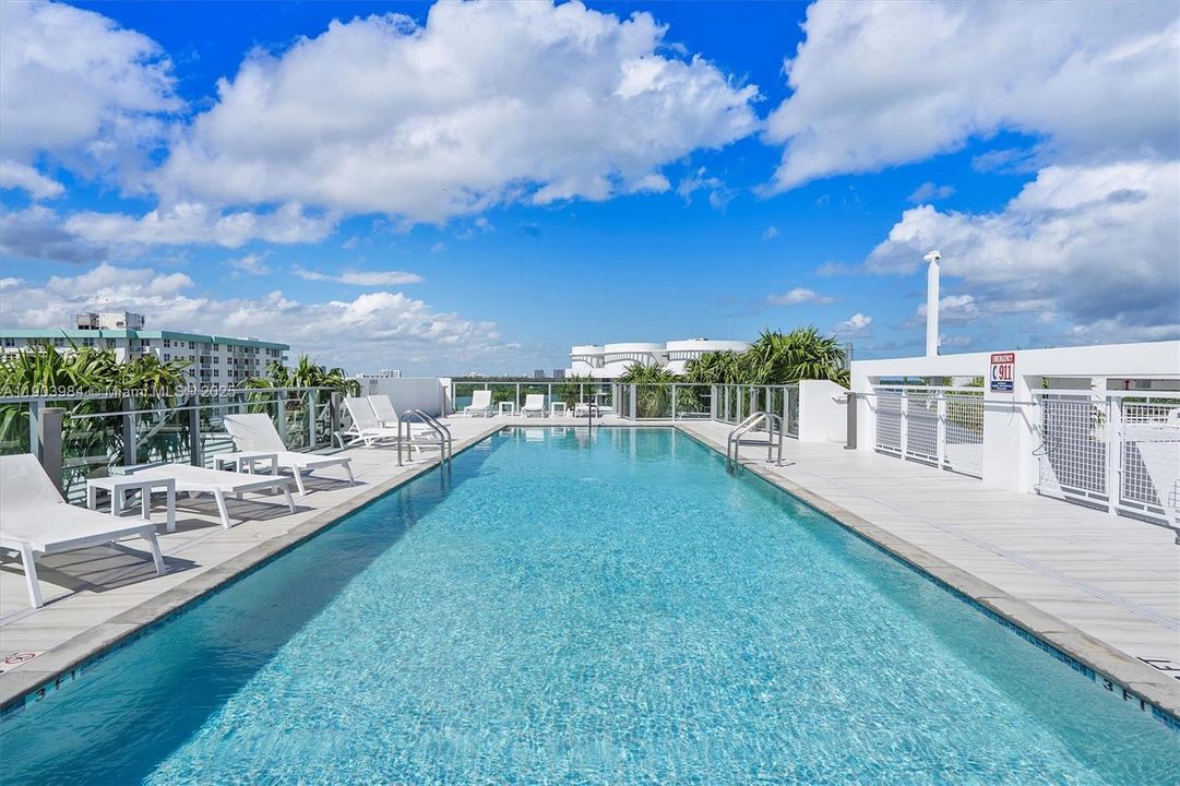 На продажу: $818,000 (2 спален, 2 ванн, 1368 Квадратных фут)