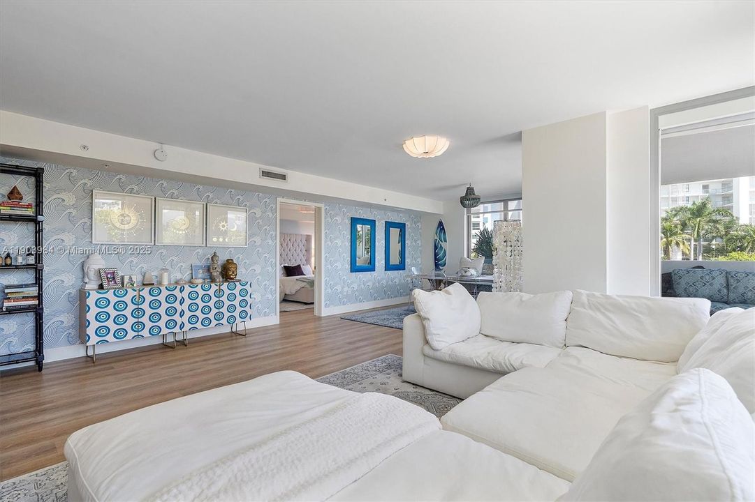 На продажу: $818,000 (2 спален, 2 ванн, 1368 Квадратных фут)