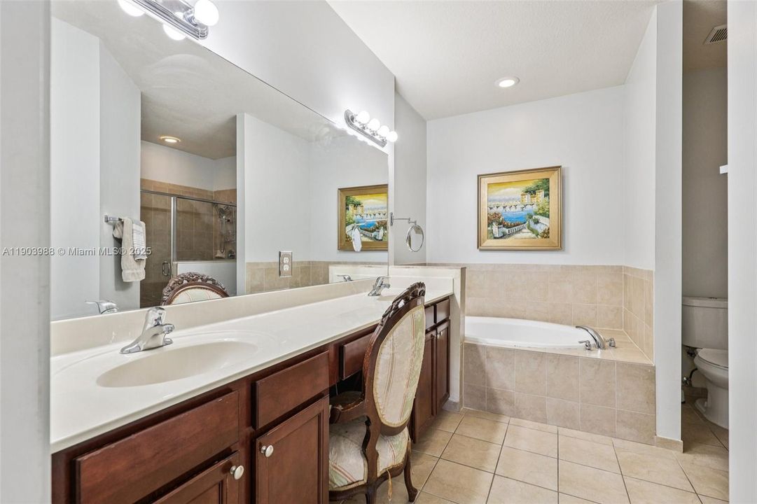 For Sale: $645,000 (5 beds, 3 baths, 2916 Square Feet)