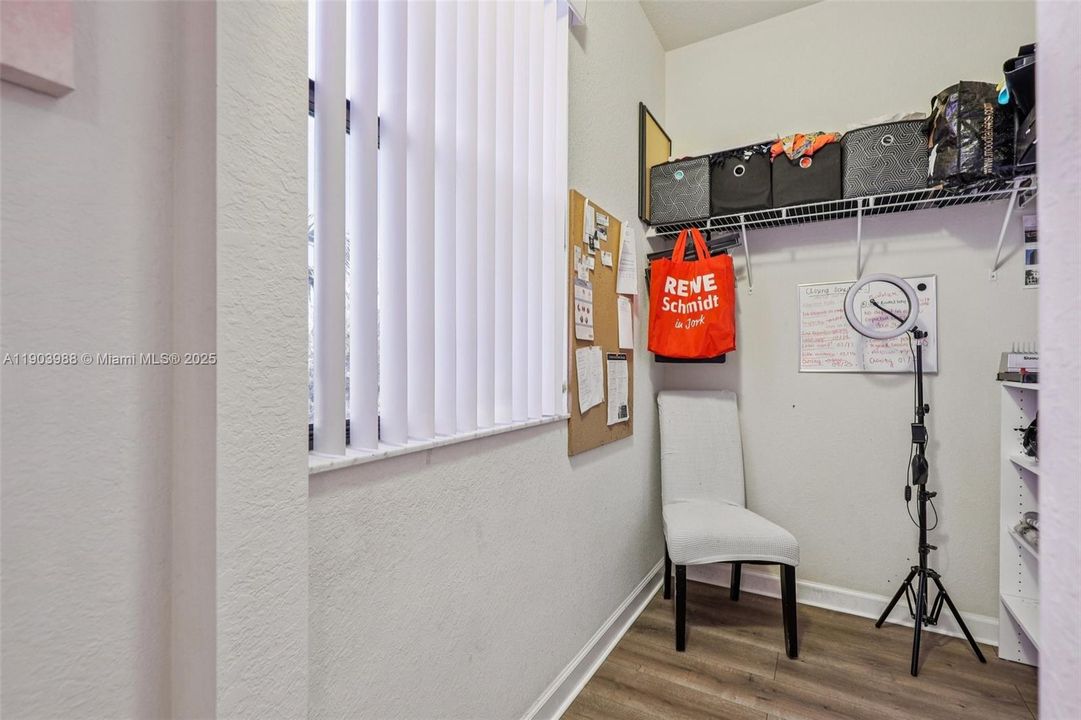 For Sale: $645,000 (5 beds, 3 baths, 2916 Square Feet)