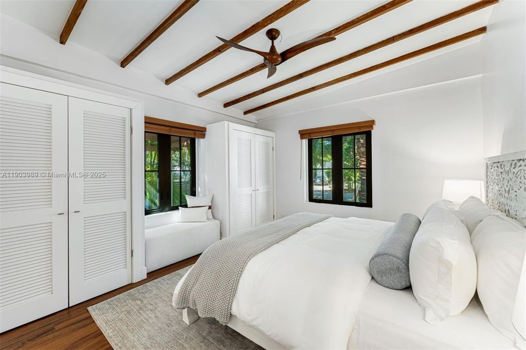 For Sale: $3,250,000 (4 beds, 3 baths, 2615 Square Feet)