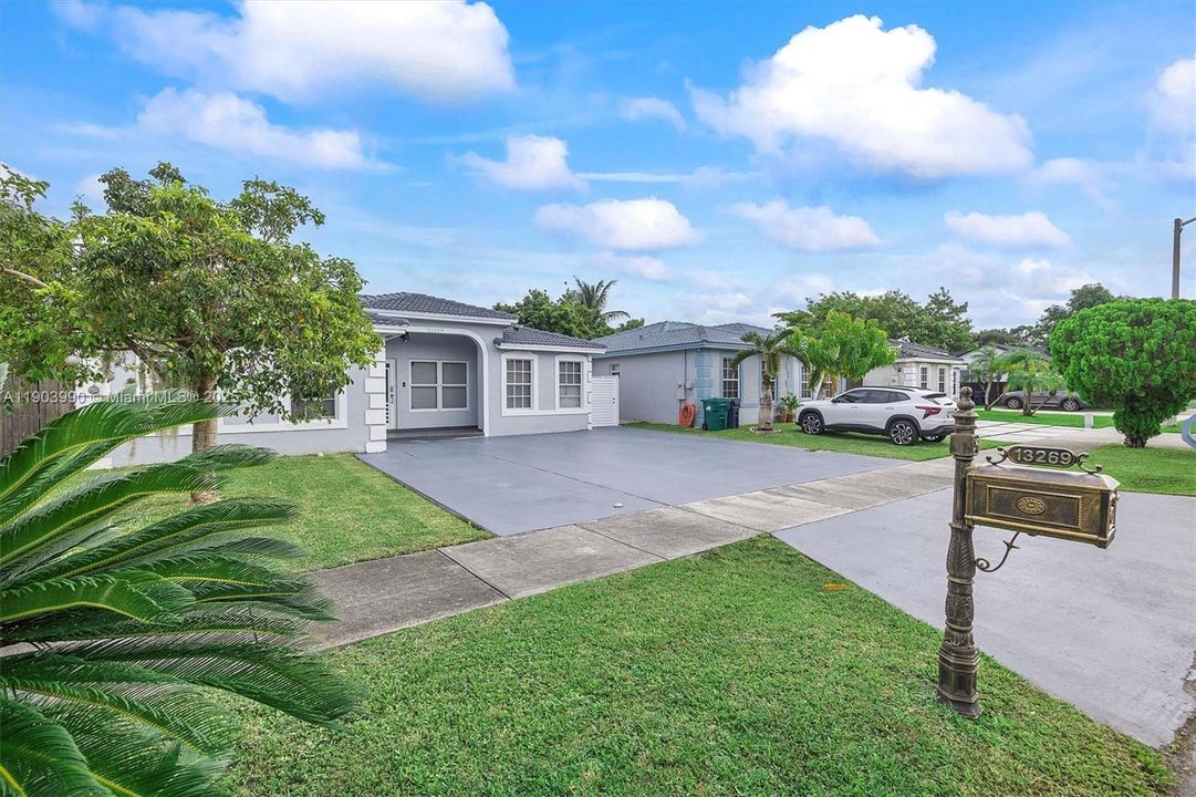 Recently Rented: $3,300 (4 beds, 2 baths, 1492 Square Feet)