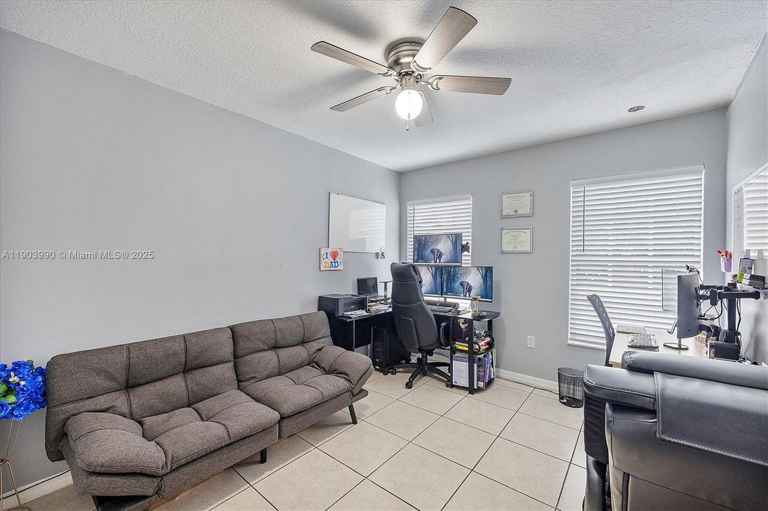 Recently Rented: $3,300 (4 beds, 2 baths, 1492 Square Feet)