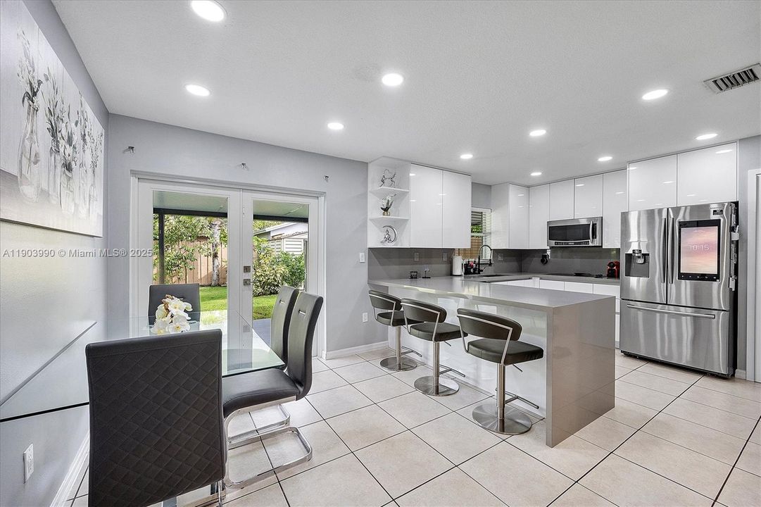 Recently Rented: $3,300 (4 beds, 2 baths, 1492 Square Feet)