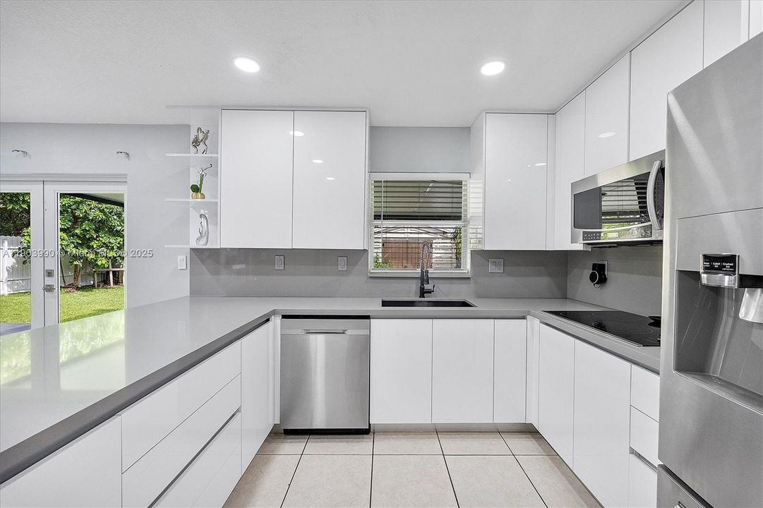 Recently Rented: $3,300 (4 beds, 2 baths, 1492 Square Feet)