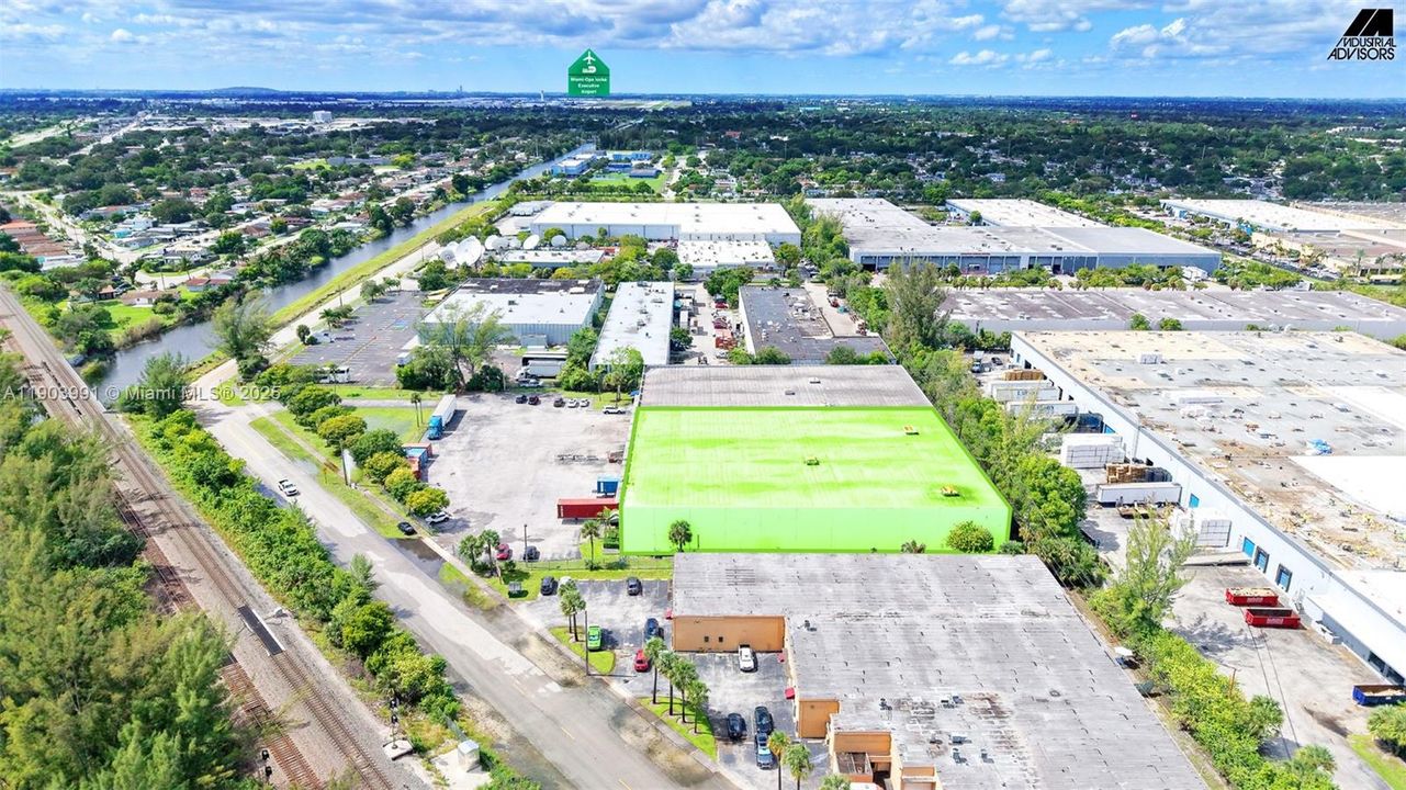 В аренду: $14 (0 спален, 0 ванн, 0 Квадратных фут)