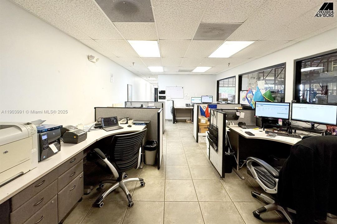 В аренду: $14 (0 спален, 0 ванн, 0 Квадратных фут)