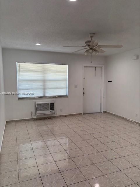 For Rent: $1,650 (2 beds, 1 baths, 690 Square Feet)