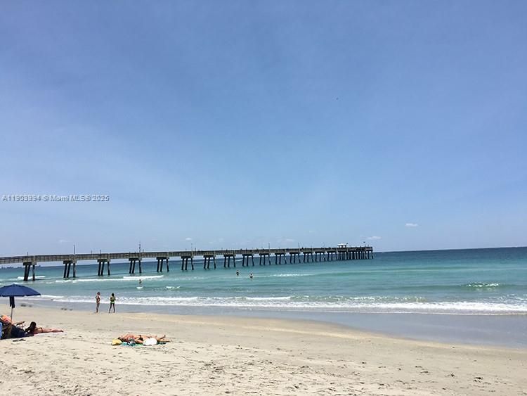 For Rent: $1,650 (2 beds, 1 baths, 690 Square Feet)