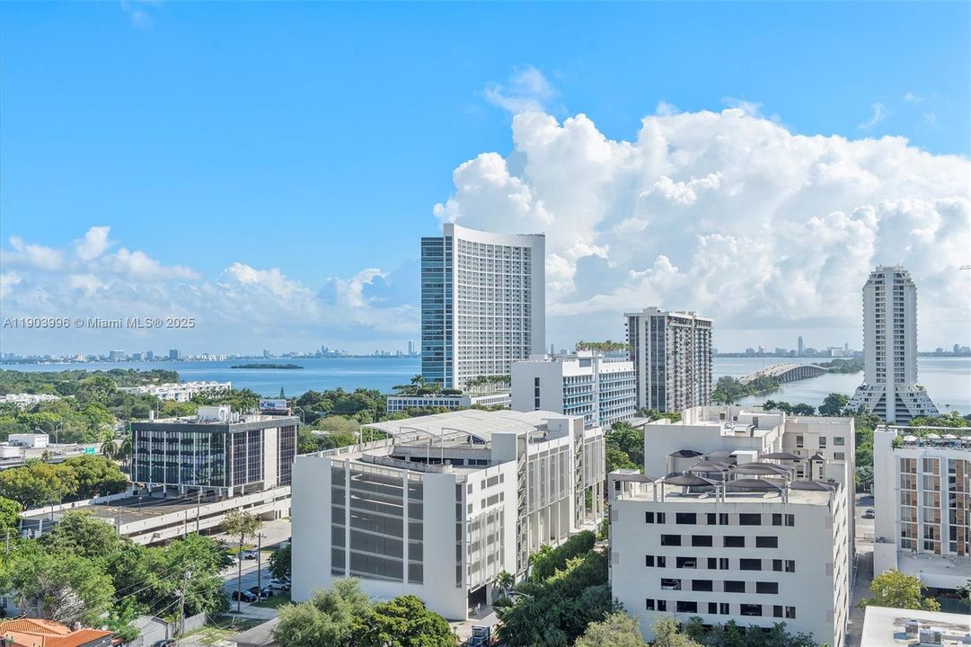 待售: $1,100,000 (3 贝兹, 3 浴室, 1435 平方英尺)