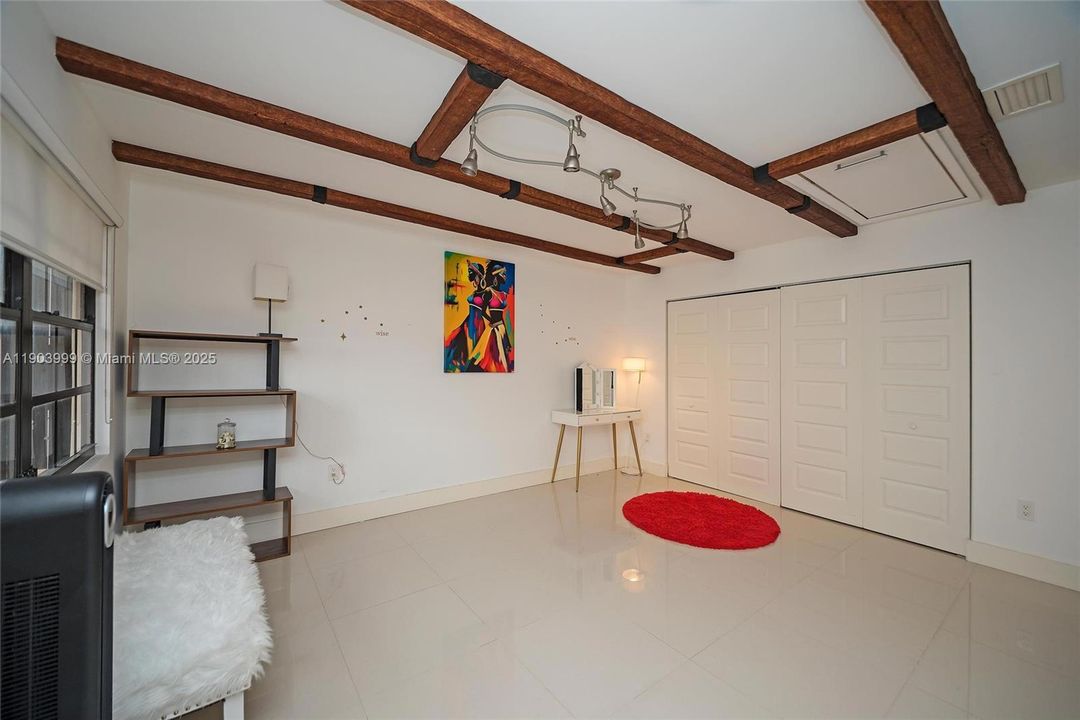 En Renta: $6,500 (3 camas, 2 baños, 2037 Pies cuadrados)