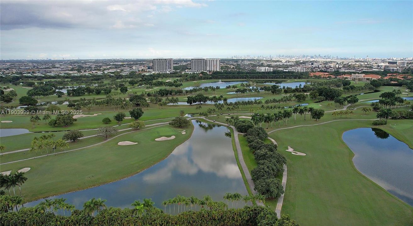 En Renta: $6,500 (3 camas, 2 baños, 2037 Pies cuadrados)