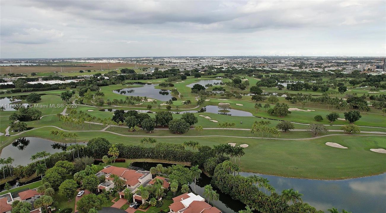 En Renta: $6,500 (3 camas, 2 baños, 2037 Pies cuadrados)