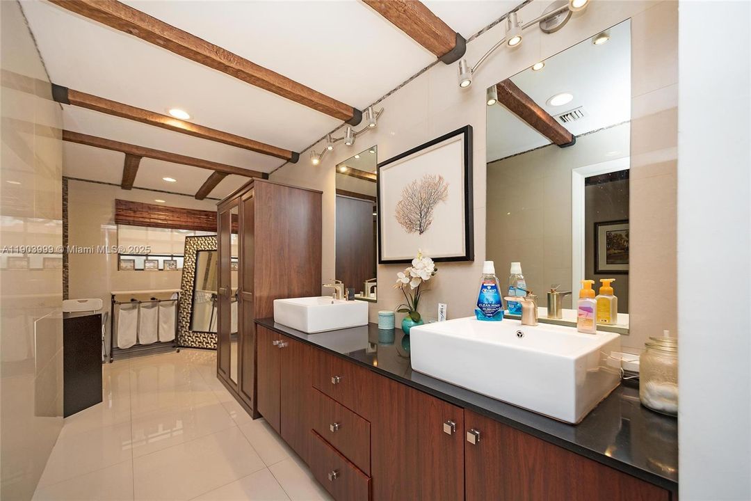 En Renta: $6,500 (3 camas, 2 baños, 2037 Pies cuadrados)