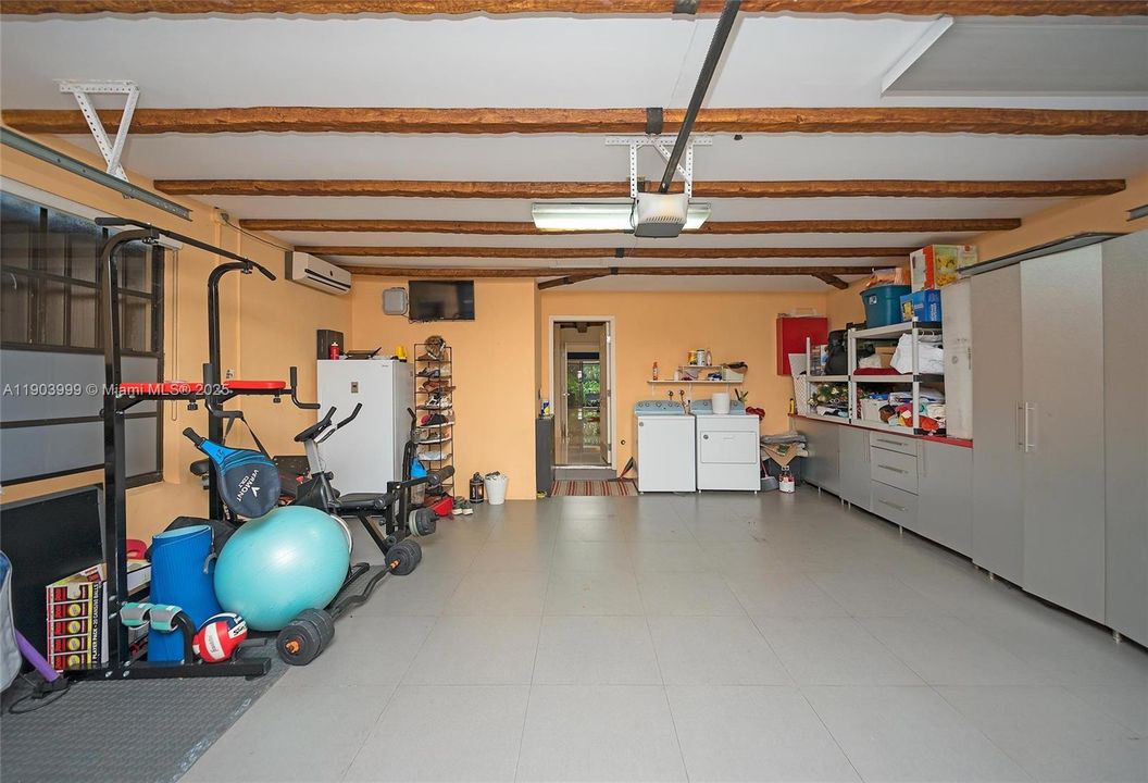 En Renta: $6,500 (3 camas, 2 baños, 2037 Pies cuadrados)