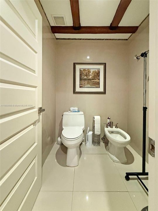 En Renta: $6,500 (3 camas, 2 baños, 2037 Pies cuadrados)