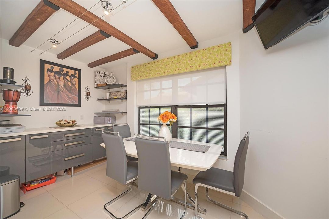 En Renta: $6,500 (3 camas, 2 baños, 2037 Pies cuadrados)