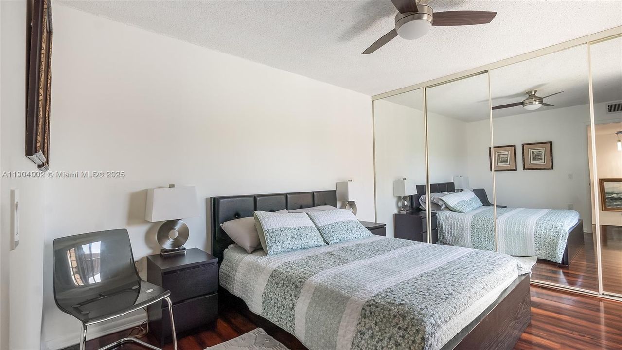 For Sale: $400,000 (3 beds, 2 baths, 1488 Square Feet)