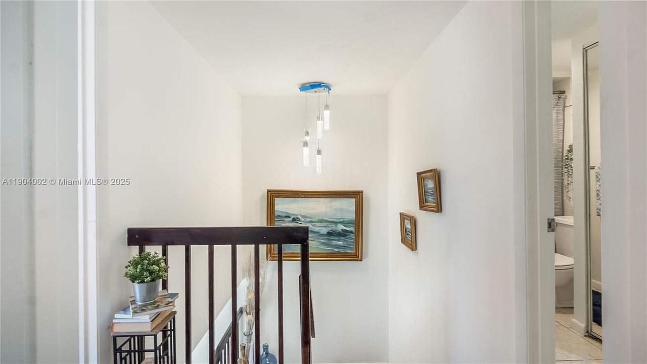 For Sale: $400,000 (3 beds, 2 baths, 1488 Square Feet)