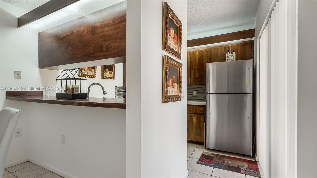 For Sale: $400,000 (3 beds, 2 baths, 1488 Square Feet)