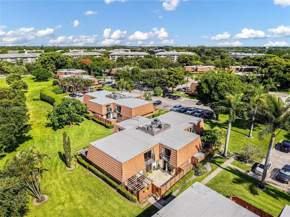 For Sale: $400,000 (3 beds, 2 baths, 1488 Square Feet)