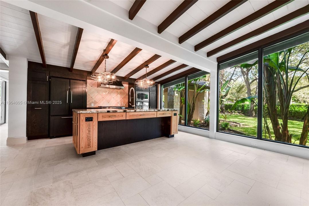 Recently Rented: $10,500 (3 beds, 2 baths, 2746 Square Feet)