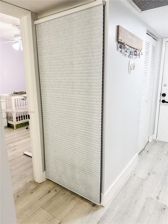 For Sale: $234,900 (2 beds, 2 baths, 956 Square Feet)