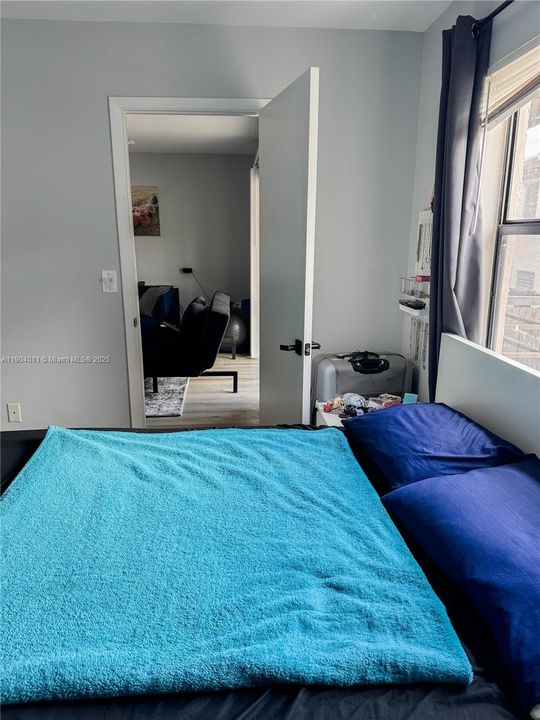 For Sale: $234,900 (2 beds, 2 baths, 956 Square Feet)