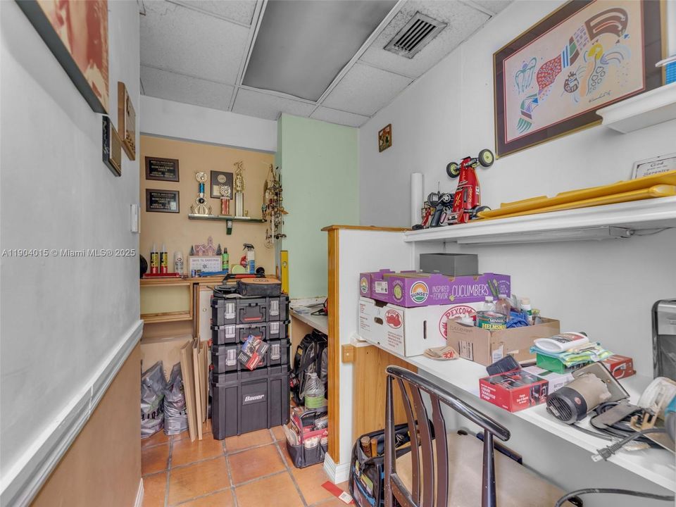 For Sale: $965,000 (0 beds, 0 baths, 2646 Square Feet)