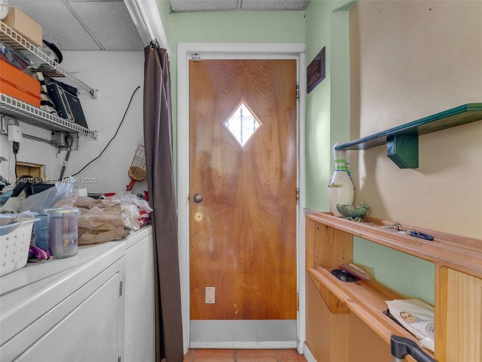 For Sale: $965,000 (0 beds, 0 baths, 2646 Square Feet)