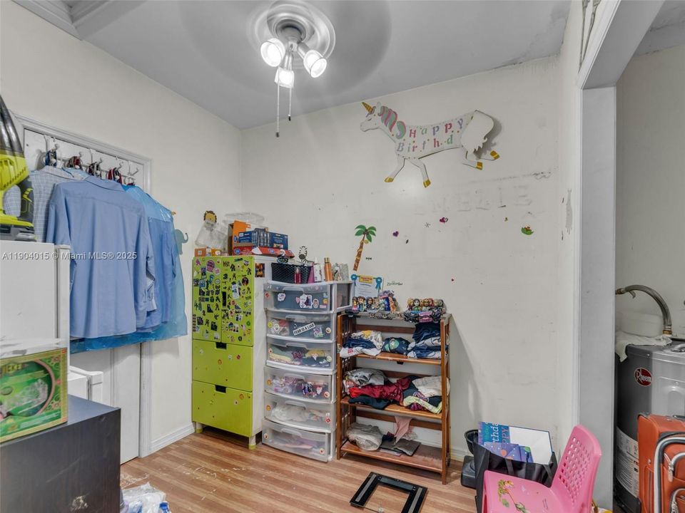 For Sale: $965,000 (0 beds, 0 baths, 2646 Square Feet)