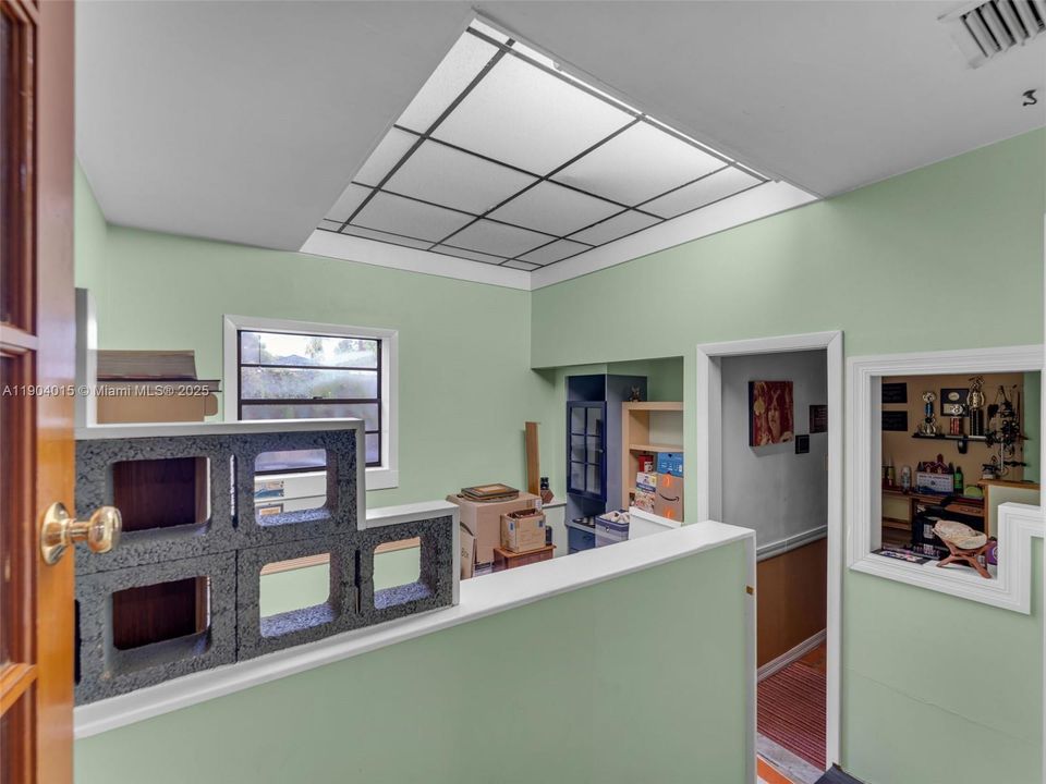 For Sale: $965,000 (0 beds, 0 baths, 2646 Square Feet)