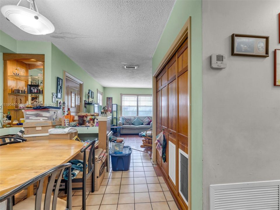 For Sale: $965,000 (0 beds, 0 baths, 2646 Square Feet)