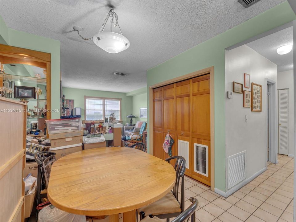 For Sale: $965,000 (0 beds, 0 baths, 2646 Square Feet)