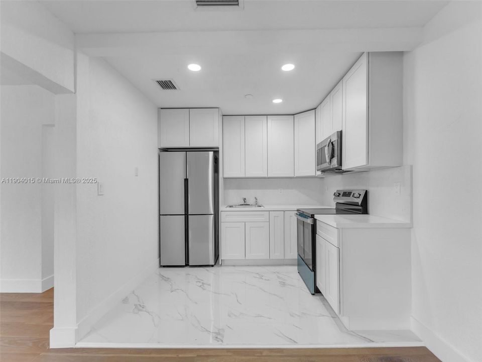 For Sale: $965,000 (0 beds, 0 baths, 2646 Square Feet)