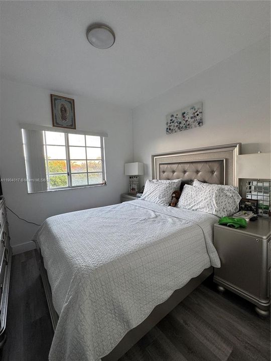 For Rent: $2,550 (2 beds, 2 baths, 870 Square Feet)