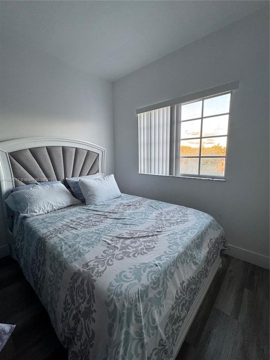 For Rent: $2,550 (2 beds, 2 baths, 870 Square Feet)