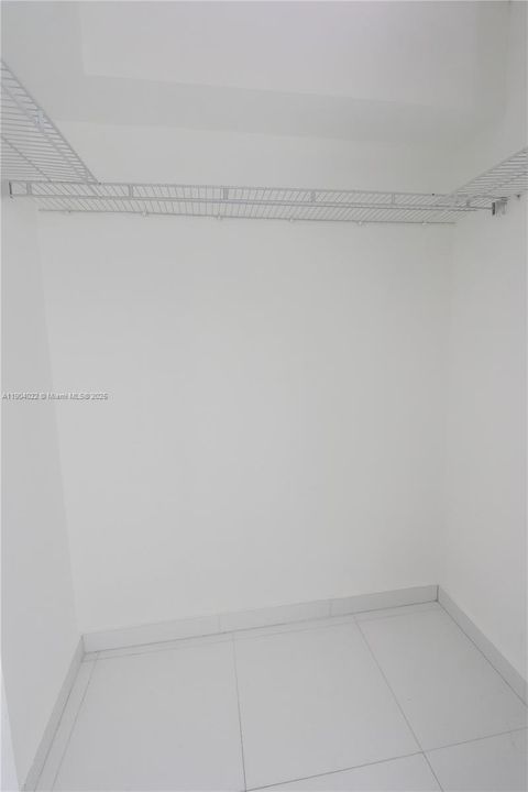 For Sale: $600,000 (2 beds, 2 baths, 1169 Square Feet)