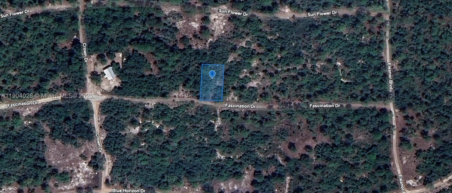 En Venta: $9,900 (0.24 acres)