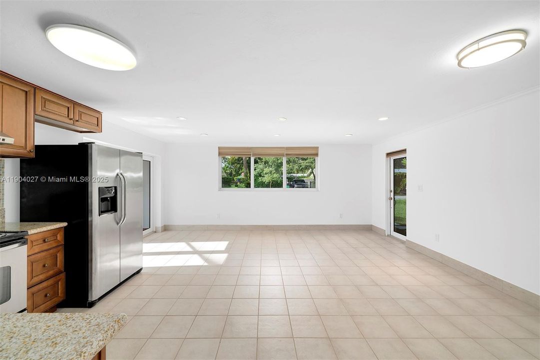 For Rent: $7,500 (4 beds, 2 baths, 2080 Square Feet)