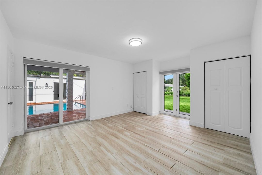 For Rent: $7,500 (4 beds, 2 baths, 2080 Square Feet)