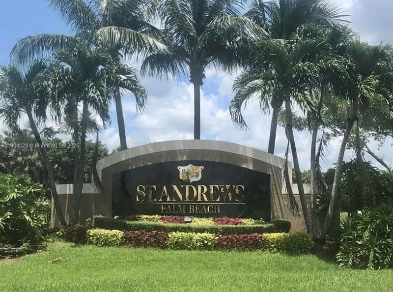 For Sale: $164,900 (2 beds, 1 baths, 708 Square Feet)