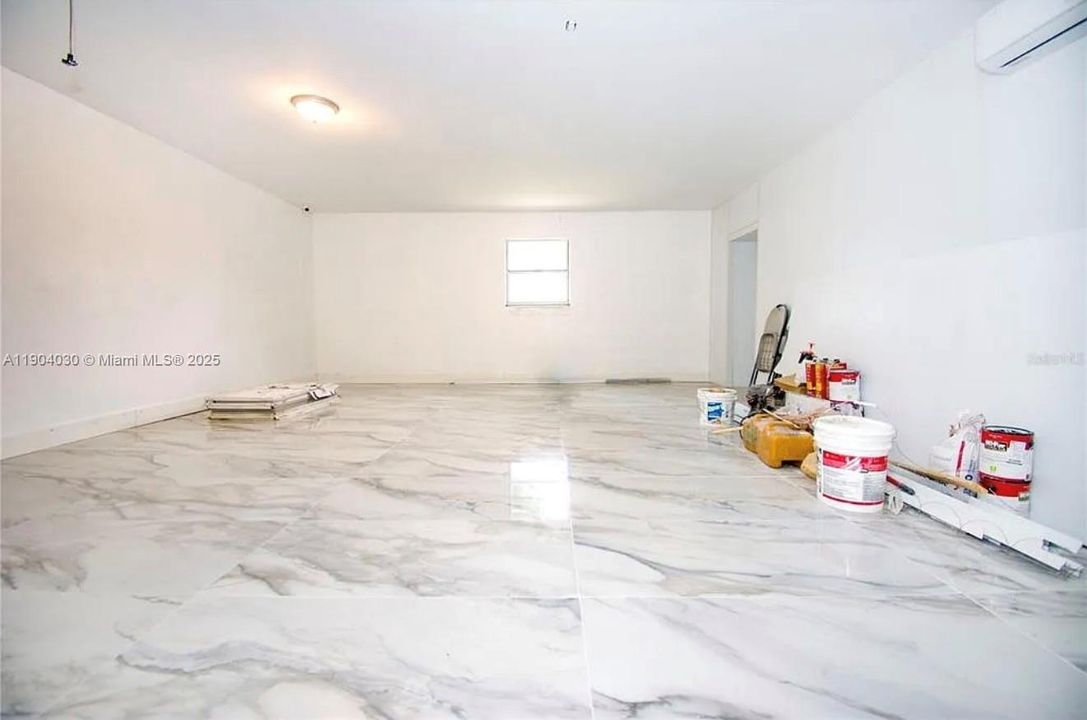 For Sale: $456,999 (4 beds, 2 baths, 1959 Square Feet)