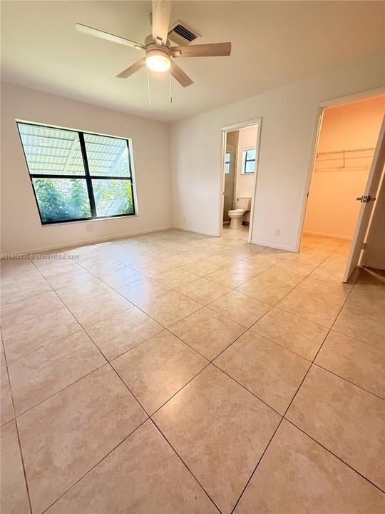 Recently Rented: $2,950 (3 beds, 2 baths, 1530 Square Feet)